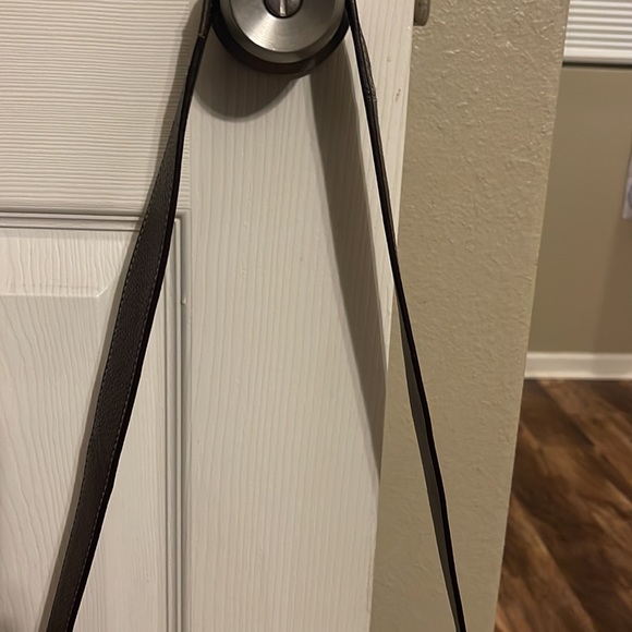 I am selling a coach hand bag - Picture 9 of 10